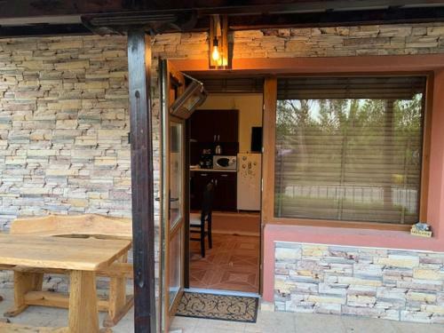 Panteli Apart House