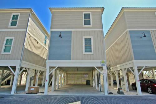 West Side Cottages Unit B By Youngs Suncoast