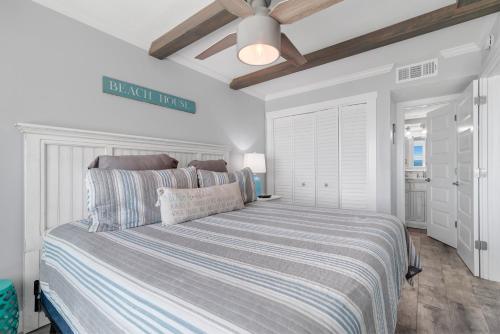 Island Winds East 407