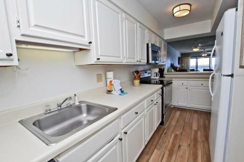 Edgewater 41 By Youngs Suncoast