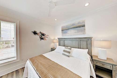 West Side Cottage #m - The Captains Landing