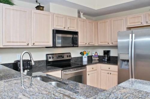 Crystal Tower By Youngs Suncoast