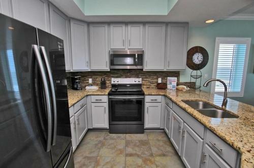 San Carlos 401 By Youngs Suncoast