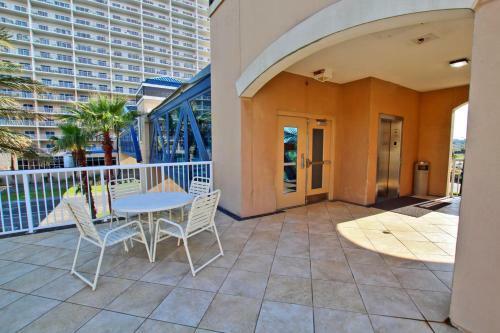 Crystal Tower 1801 By Youngs Suncoast