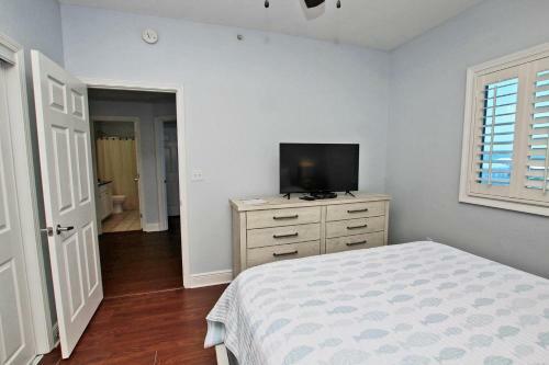 San Carlos 409 By Youngs Suncoast
