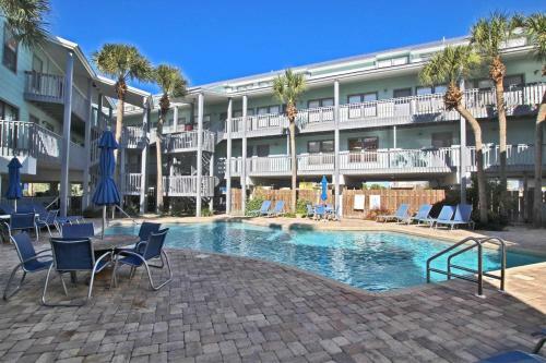 Ocean Reef 304 By Youngs Suncoast