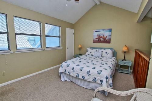 Ocean Reef 304 By Youngs Suncoast