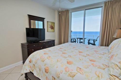 Lighthouse By Youngs Suncoast