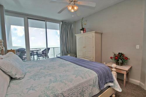 Lighthouse By Youngs Suncoast