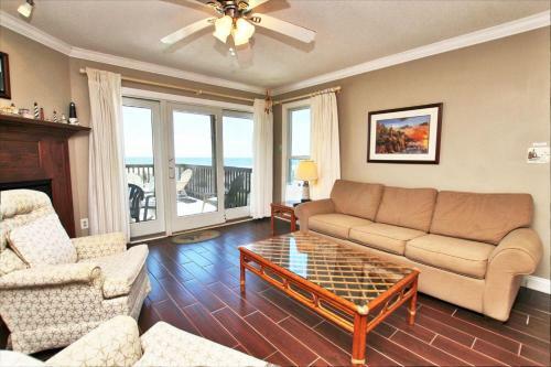 Parsonage Duplex By Youngs Suncoast