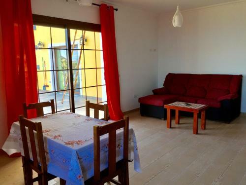 Costa Este House