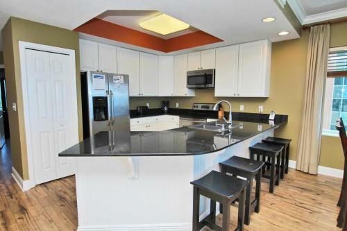 San Carlos 801 By Youngs Suncoast
