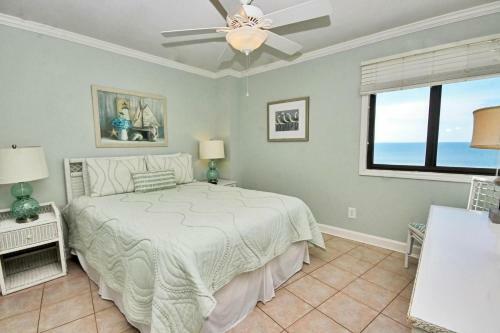 Whaler By Youngs Suncoast