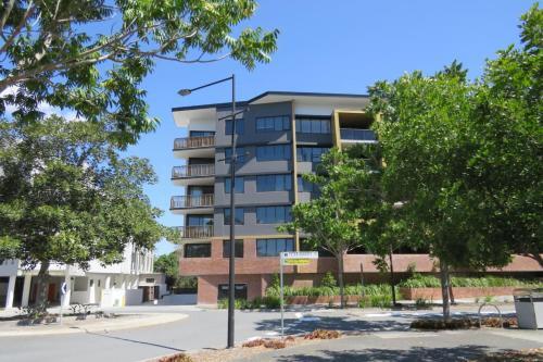 Modern 2 Bedroom Apartment With Rooftop