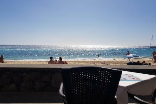 Front Beach Jand�a Apartment