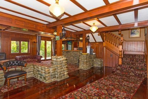 Villa Woodroyd Estate Holiday Sanctuary