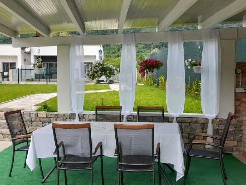 Villa UNA Luxury Home