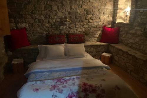 Kubeja Guest House