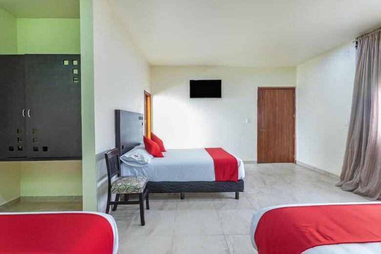 Oyo Hotel Emperadores Inn