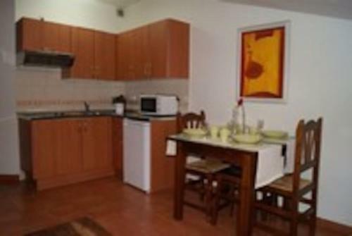 Casa Rural El Sauce. A 2,5 Km de Cuenca Capital