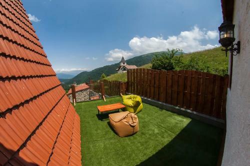 Alpine Castle Hotel