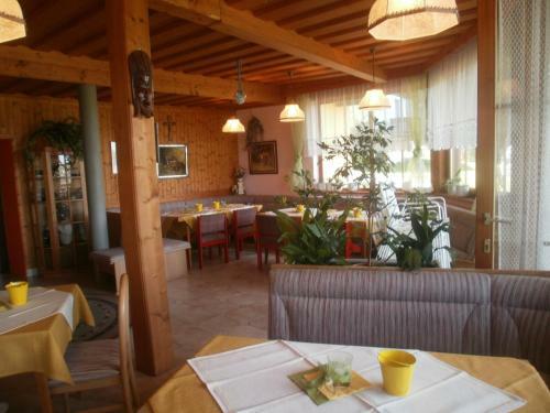 Bed & Breakfast Ferienpension Garni Hubert Rigelnik