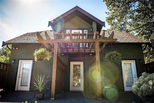 Hostal Guest Suites On Benvenuto
