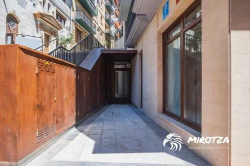 Mirotza Rooms And Apartments