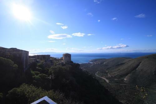 Villa Belvedere, Upper Qeparo