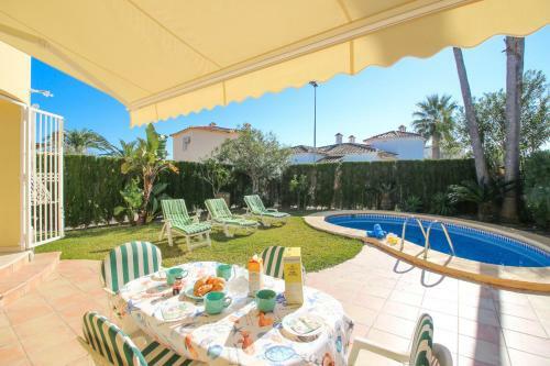 Villa Oliva Nova Ql