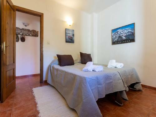 Inviting Cottage In �rgiva With A Private Swimming Pool