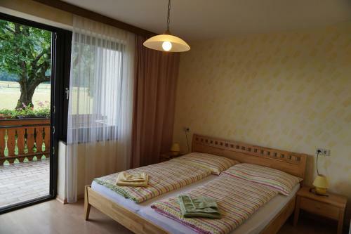 Hostal Pension Tschische