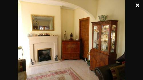 Gorgeous Detached Villa Available To Rent