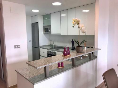 Wonderful And Sunny Rental Apartment.
