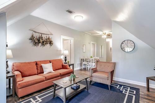 Apartamento Dauphin District Darling #3-downtown, Restaurants