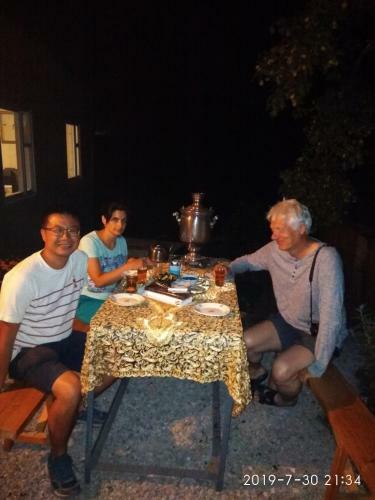 Hostal Nnn Guest House