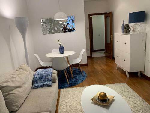 Apartamento Centriqu�simo, Bonito, C�modo, Wifi, Campomanes