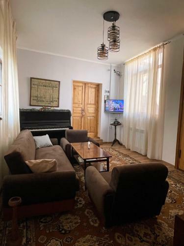 Vari Tun Family Guest House