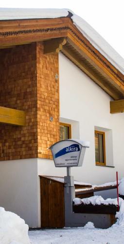 Aparthotel Alkira