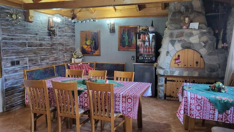 Hostal Boina House