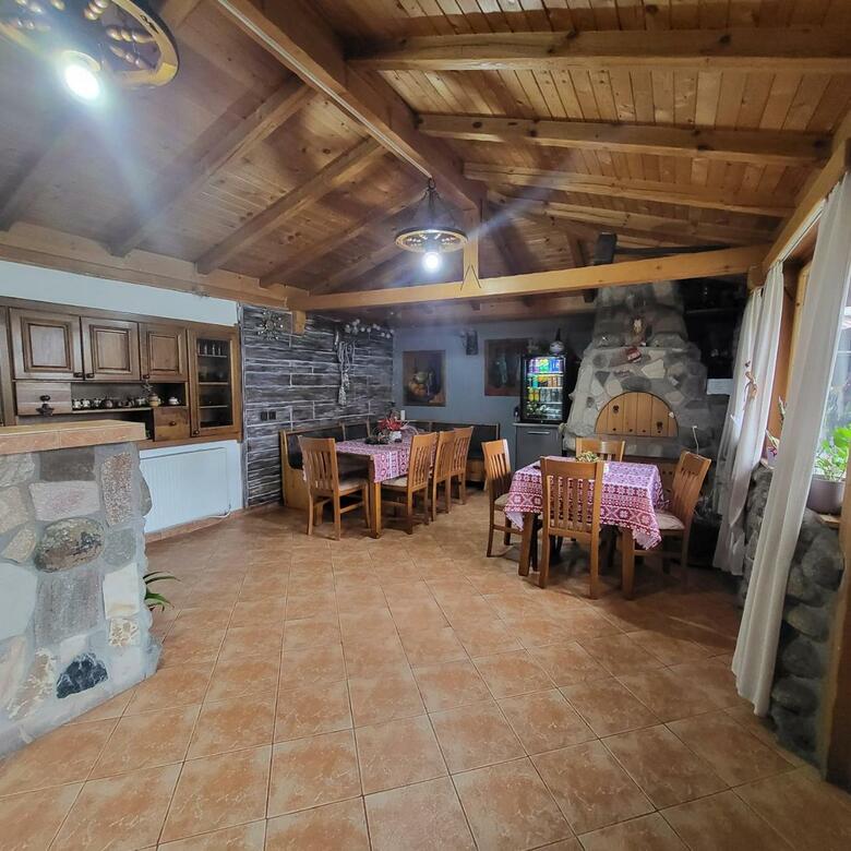 Hostal Boina House