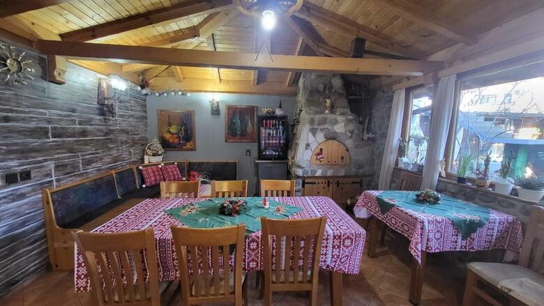 Hostal Boina House
