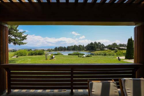 Villa Lake View House