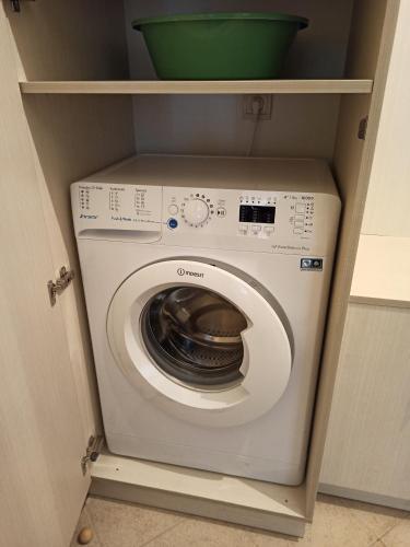 Emerald Buddha Apartment