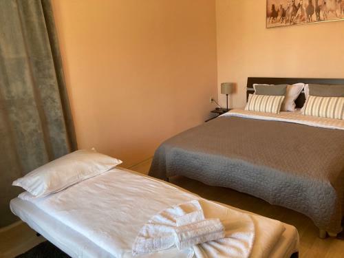 Mirabell Apartment Bansko - Mountain View & Fireplace