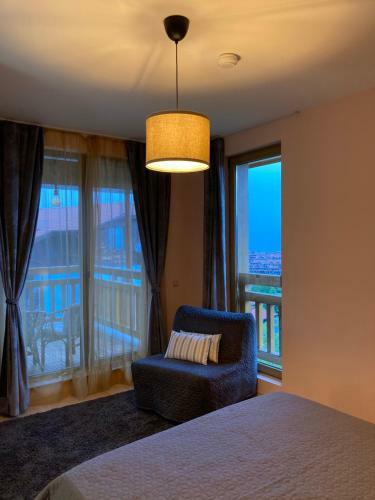 Mirabell Apartment Bansko - Mountain View & Fireplace