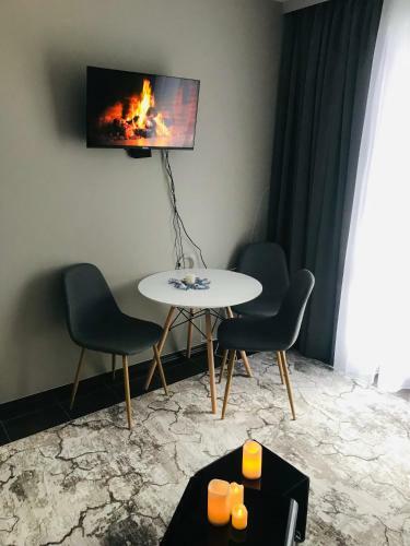 MH Apartments