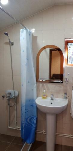 Ruzan Hotel