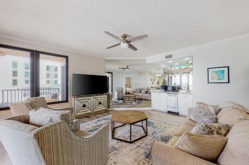 Four Seasons Of Romar Beach #604 West