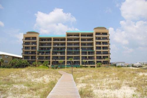 Grand Pointe 304